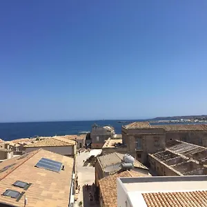 https://casa-maritri-locazione-turistica.sicilyhotelsitaly.net