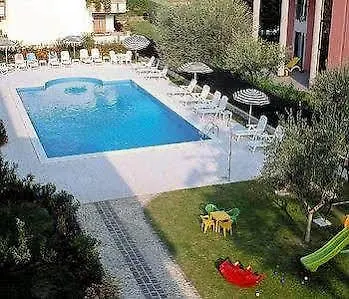 Residence Spiaggia D'Oro Desenzano del Garda 3*,  Italy